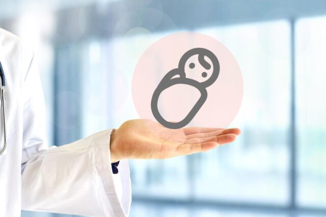 不妊治療で病院を変えるタイミングは？判断するポイントや注意点を紹介